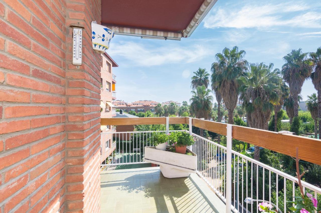 Homeholidaysrentals Amaral Pineda De Mar Exterior foto