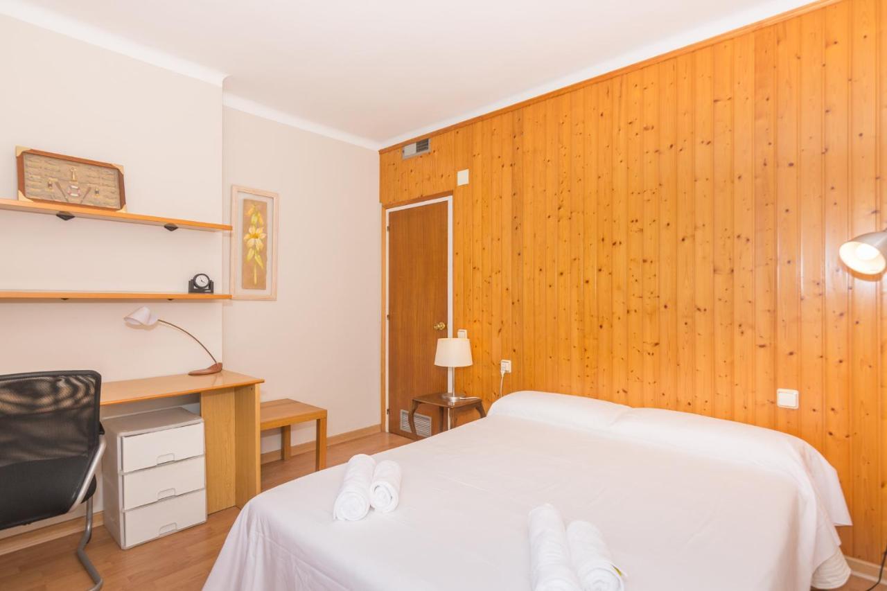Homeholidaysrentals Amaral Pineda De Mar Exterior foto