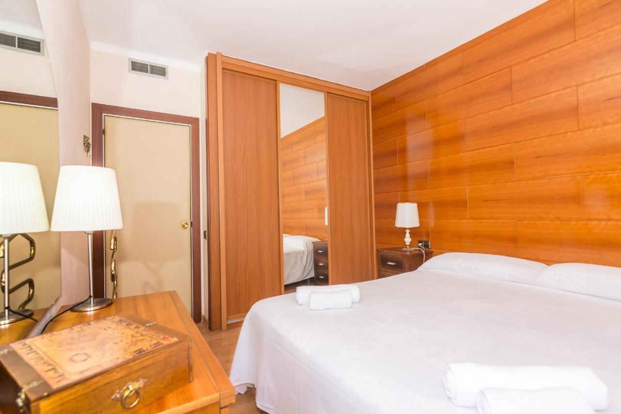 Homeholidaysrentals Amaral Pineda De Mar Exterior foto