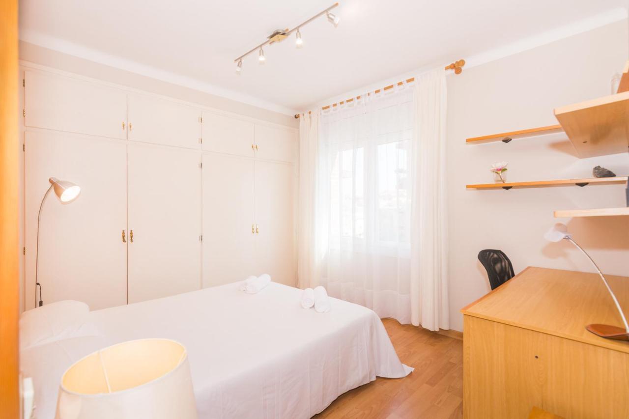 Homeholidaysrentals Amaral Pineda De Mar Exterior foto
